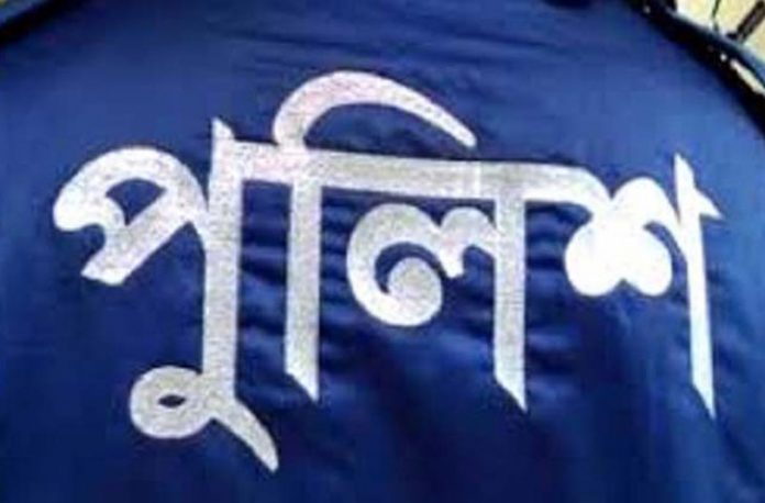 পুলিশ ১