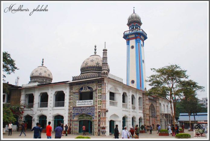 মসজিদ ৩