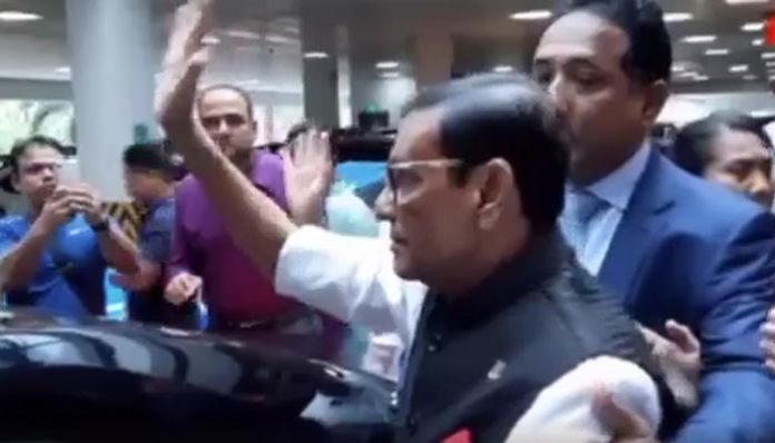 kader_singapur