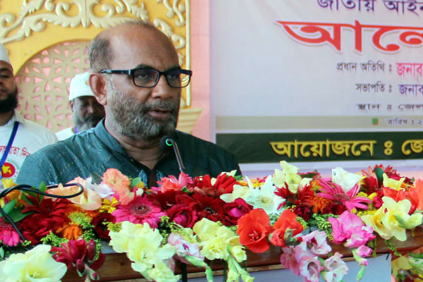 পূর্তমন্ত্রী