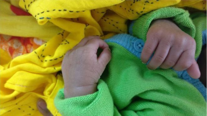 _107482390__105751559_1