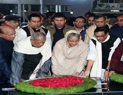 081416_bangladesh_pratidin_PM