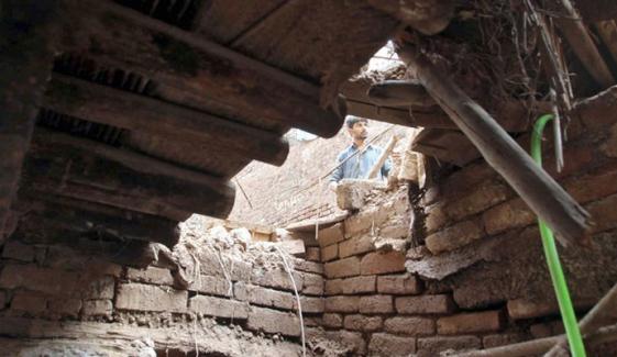 778806_7285094_madarsa_roof_updates