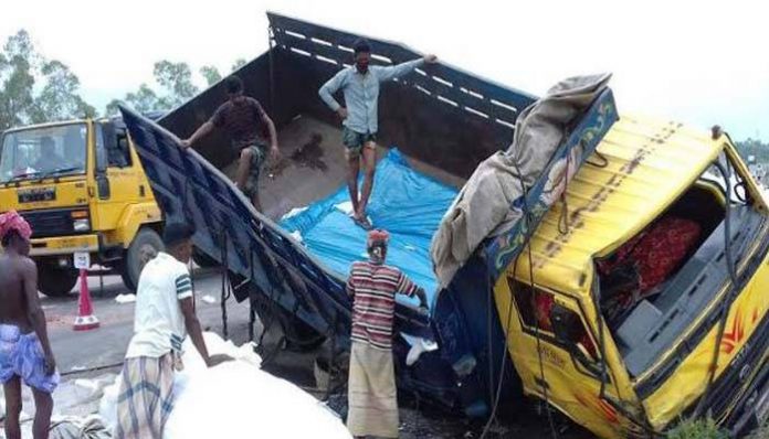 sirajgonj-accident-samakal-5ee9dcd822e83