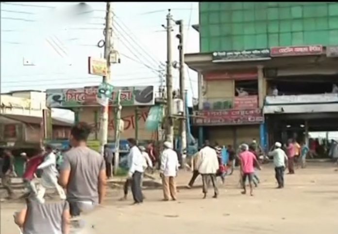 সিলেটে বাস শ্রমিকদের দুপক্ষের সংঘর্ষ, পুলিশসহ আহত