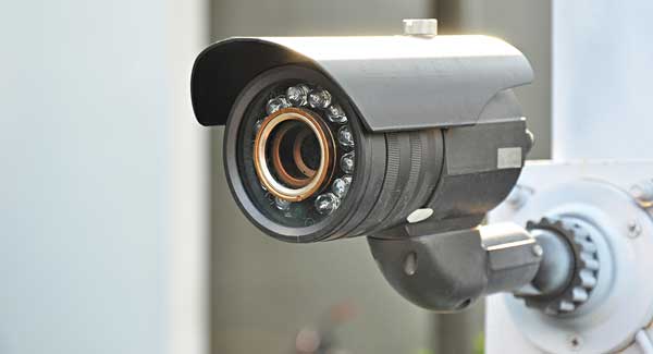 CCTV-camera-cleaning