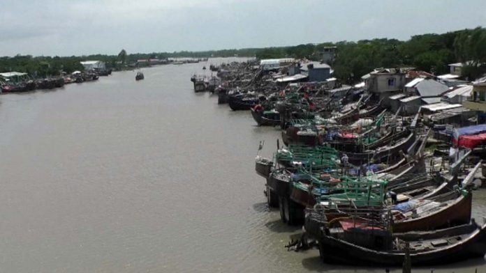 patuakhali_fishing_pic