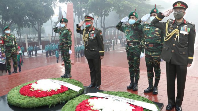 President_PM_Homage_to_Martyred_Intellectuals