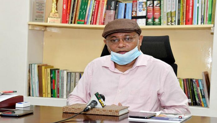 তথ্যমন্ত্রী